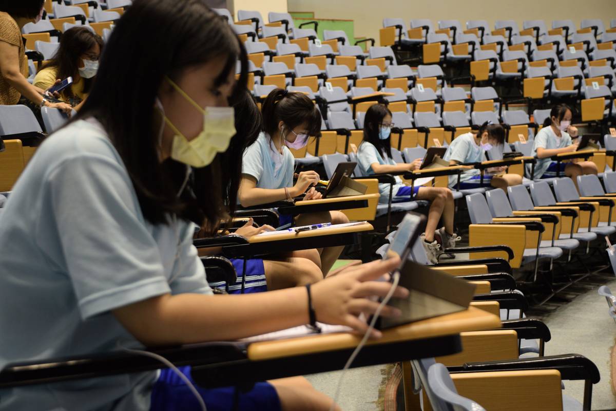 臺北市濱江實驗國民中學首次應用數位媒材進行數學評量