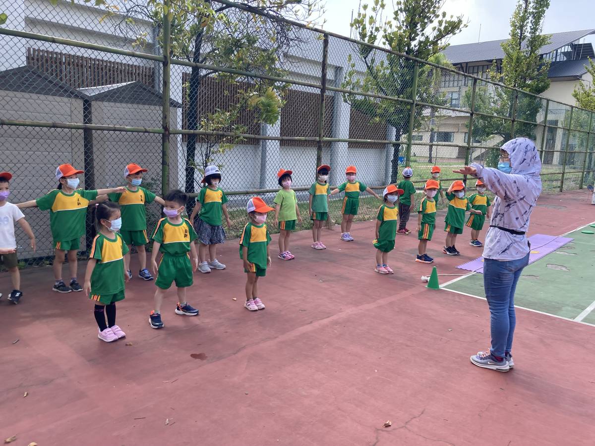 視力保健-109學年度優等學-臺南市日新國小-幼兒園戶外活動