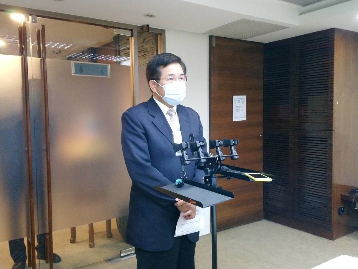 教育部部長潘文忠接受媒體聯訪