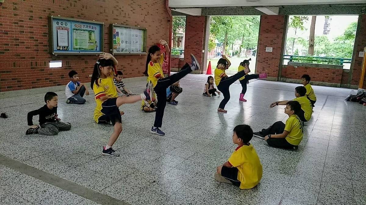 健康體位優等-桃園市楊光國中小-運動社團