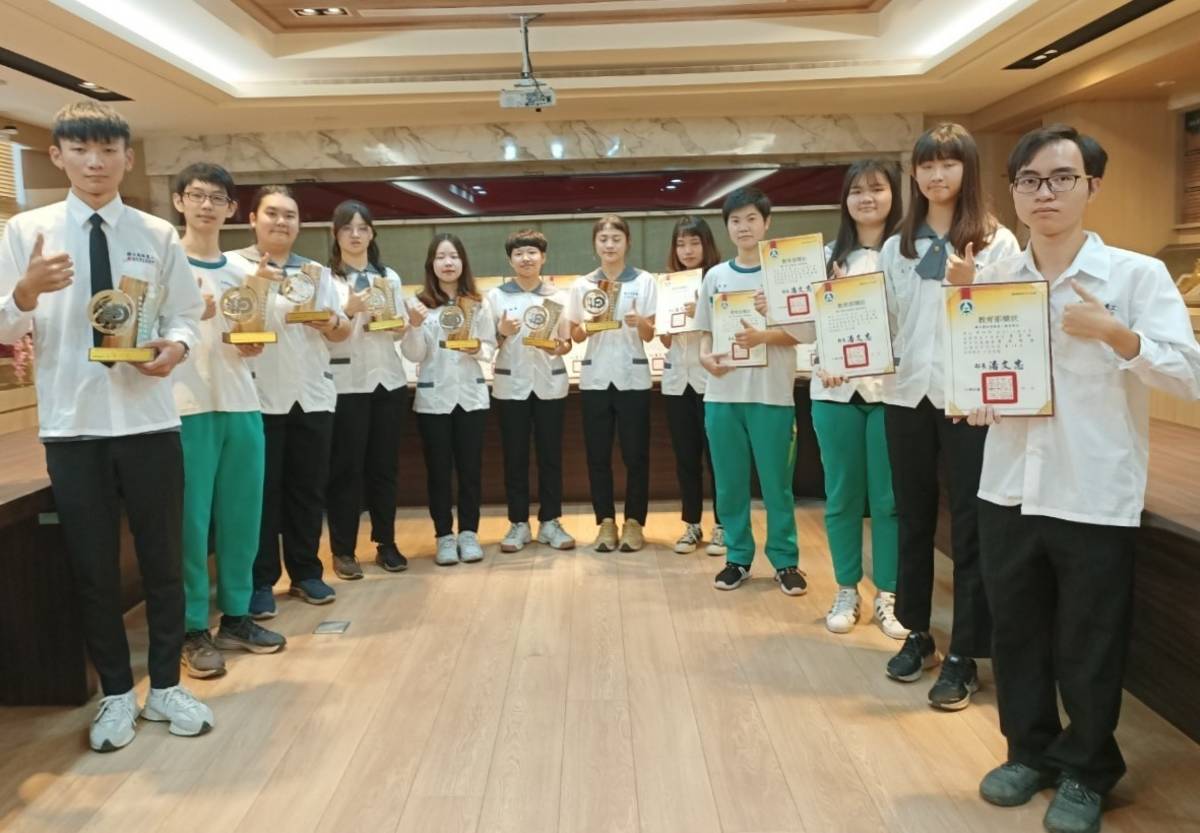 員林農工學生在今年的全國技藝競賽農業類別中成績亮眼(圖片來源：員林農工提供)