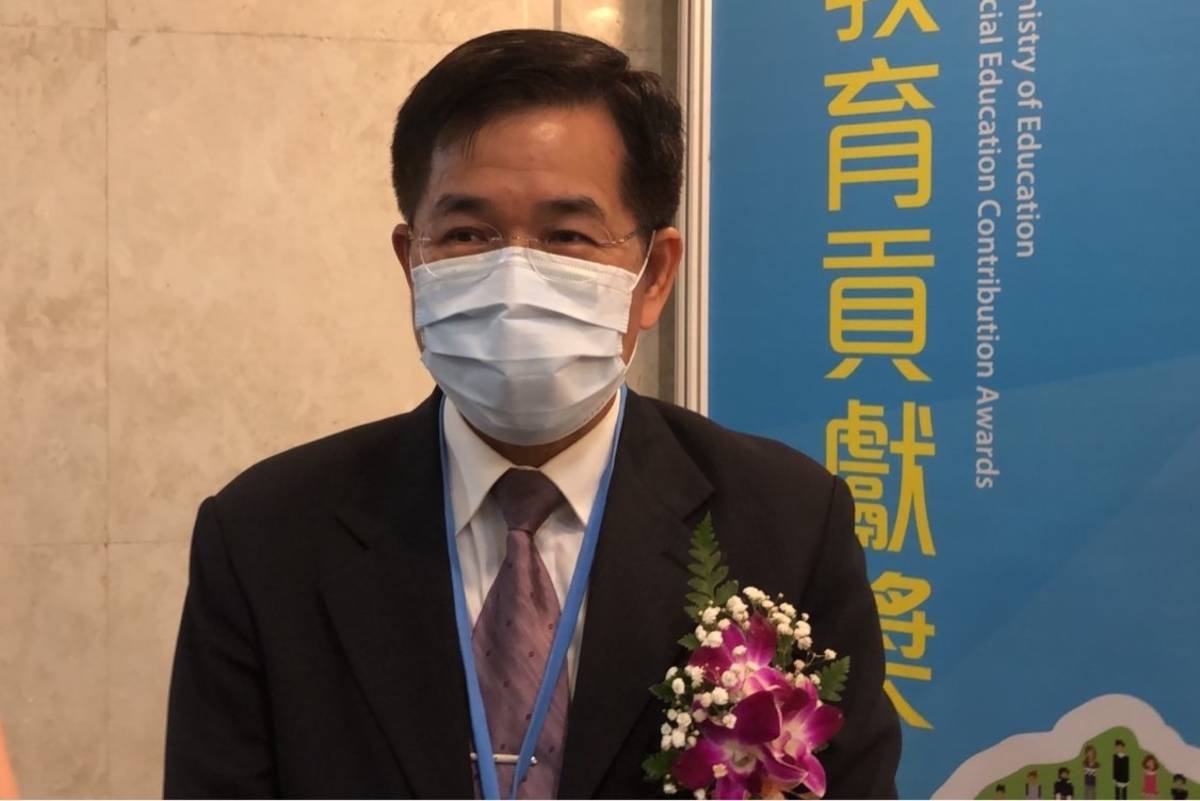 潘文忠部長對尼國學生問題回答媒體提問。