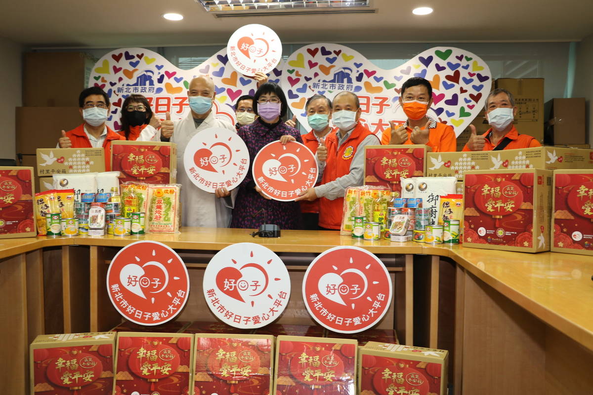 社團法人中華仁道關懷協會再次捐贈600箱區里平安箱  將分予12個偏區春節應急用