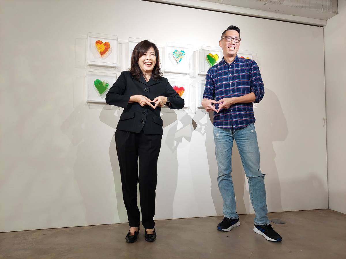 臻品藝術中心張麗莉董事長及策展人張禮豪先生