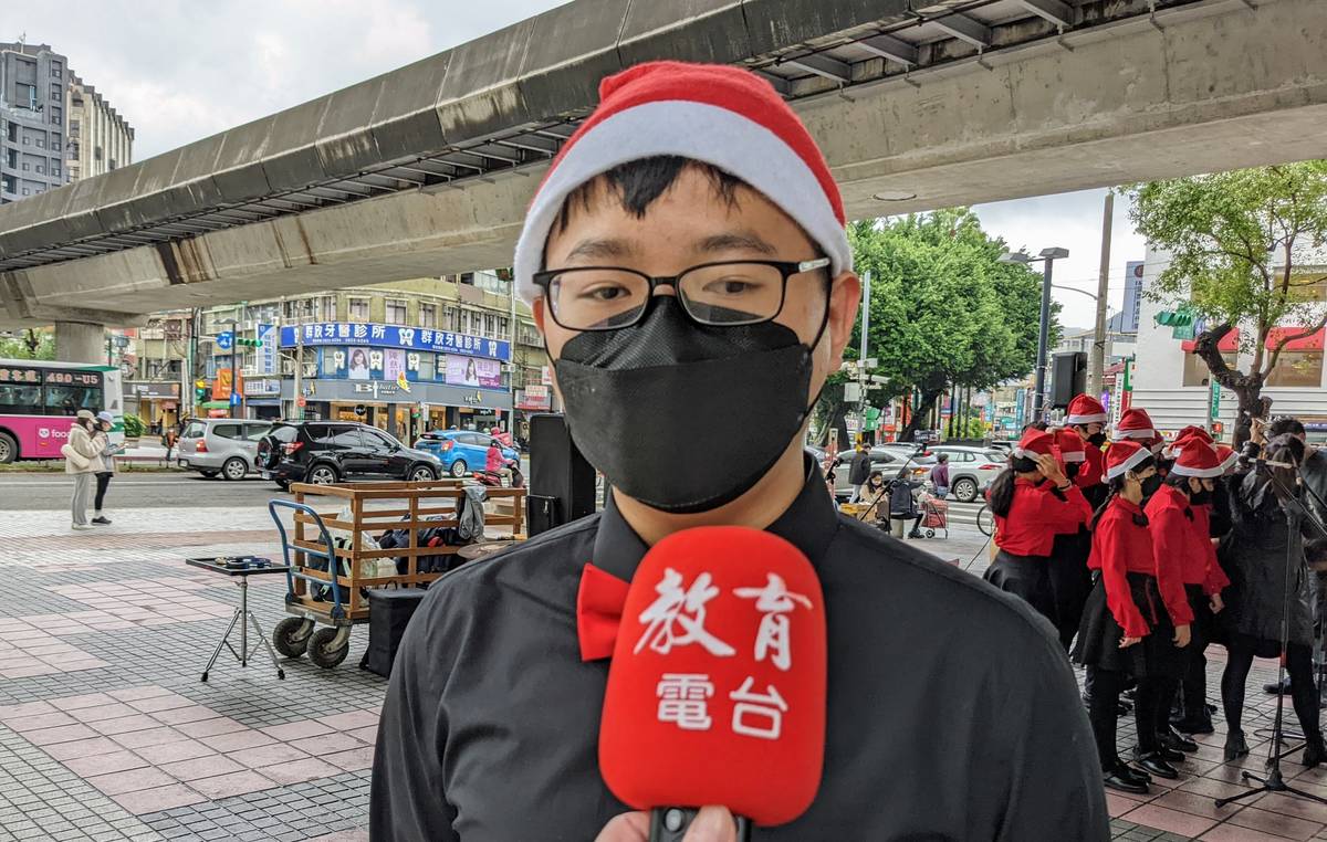 賴泓睿同學很期待這次戶外音樂會的演出