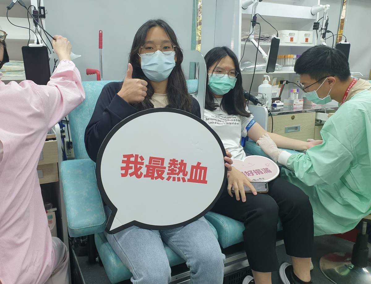 同學踴躍捐血