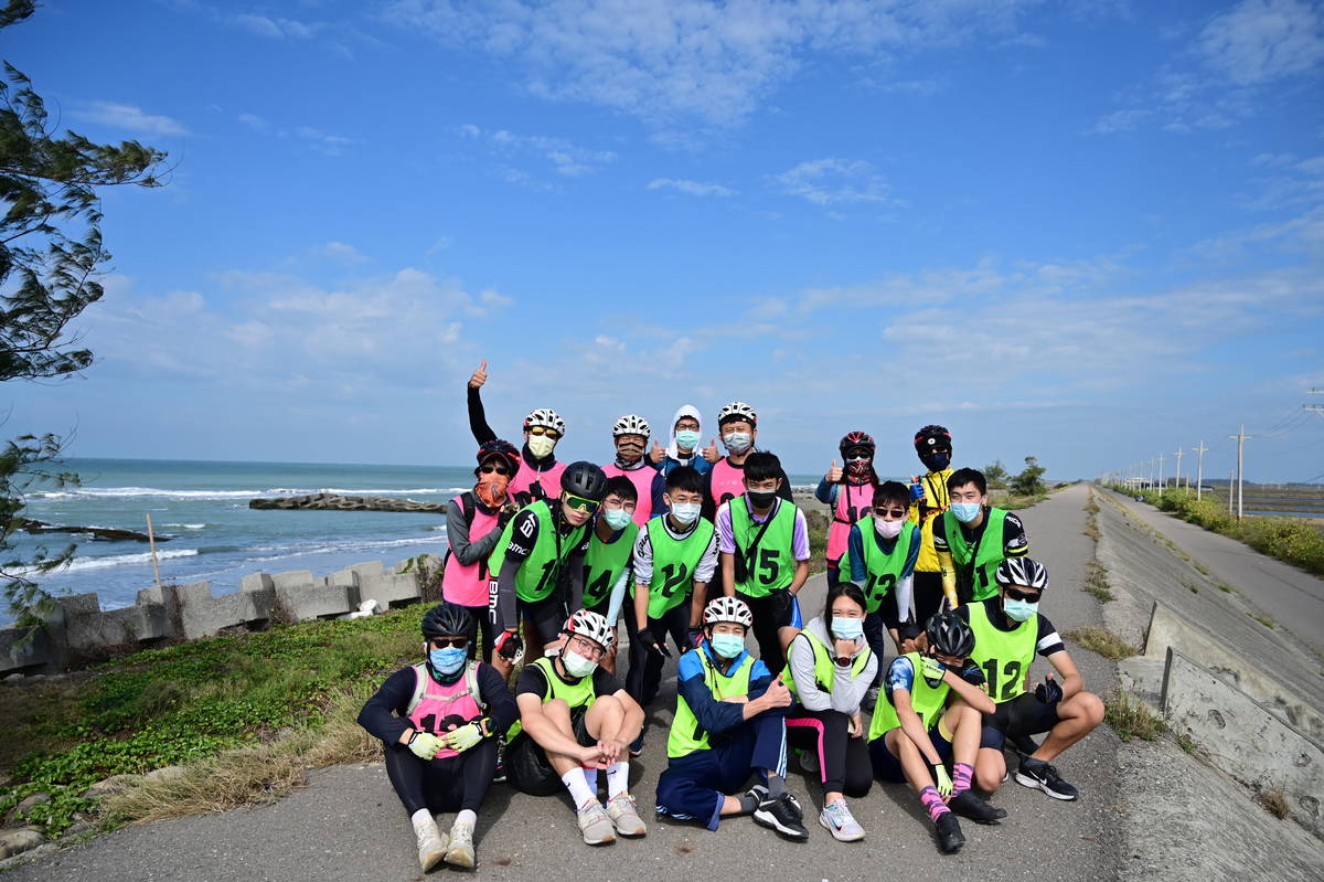 永仁高中寒假營隊永輪騎跡 探索臺南山海之美