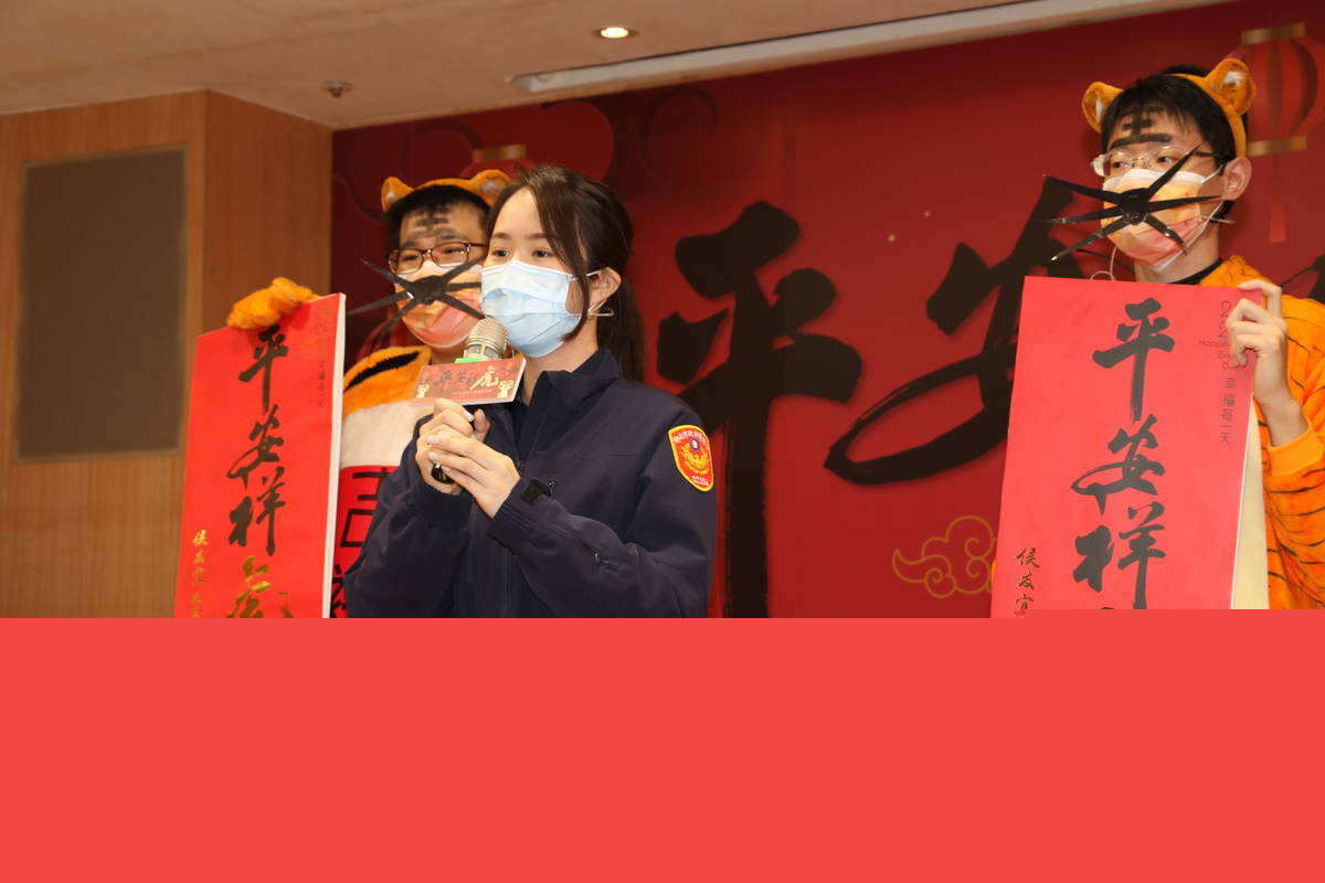海山分局文聖派出所女警張巧穎訴說在訪案時所遇到的阿公等待孫子營養午餐的真實案例