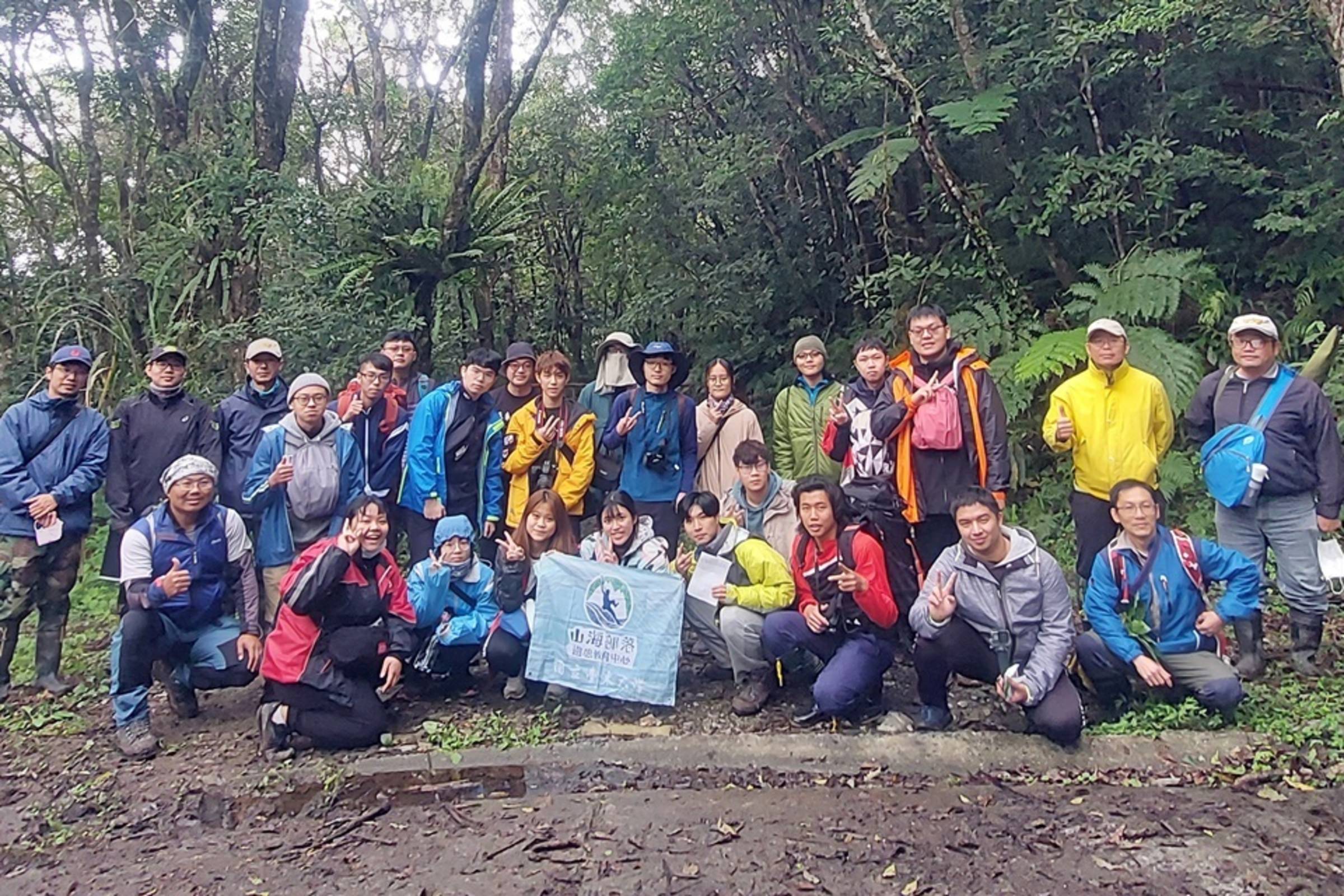 挖掘山林部落故事東大師生探訪依麻林道 文教新聞 國立教育廣播電臺