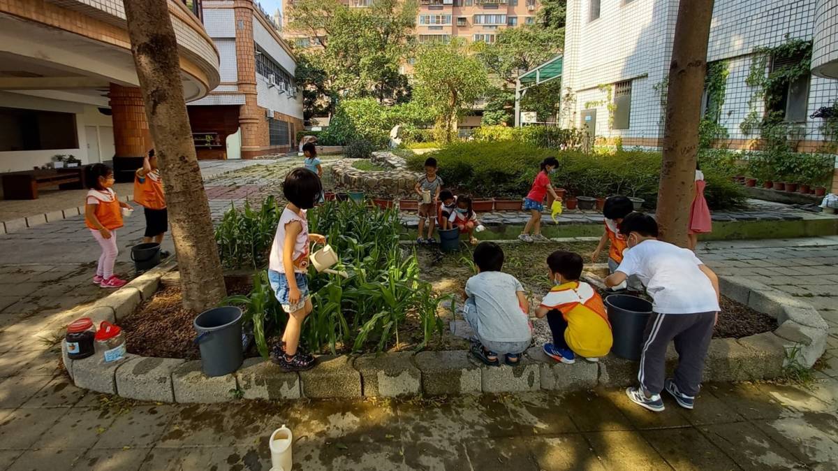 福智文教基金會台中至善非營利幼兒園應用國中場地食農教育