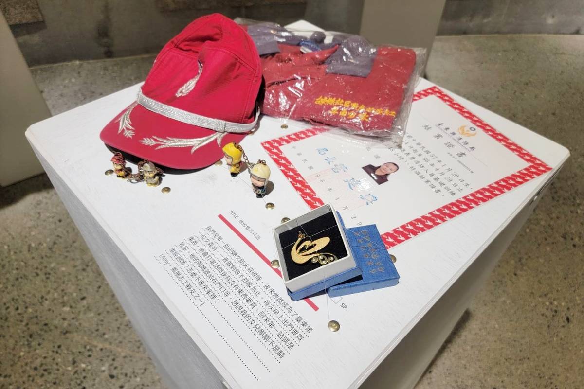 呂育芸在96年完成義消訓練，成為臺東消防史上第一位女義消，不僅記錄、傳揚部落文化，也身體力行守護部落。