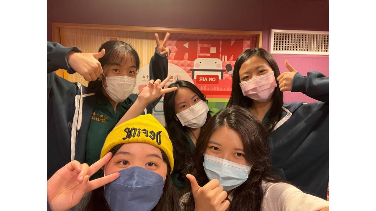 Simplify Unplastify！一群致力減塑的北一女學生。