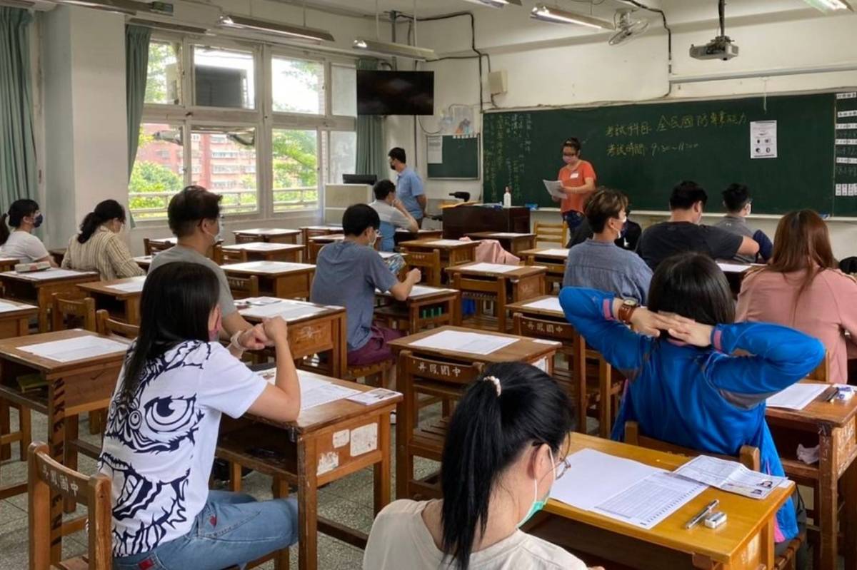 本次高中職教甄共86名教師缺額，有3,697應考人報名，到考率約80%