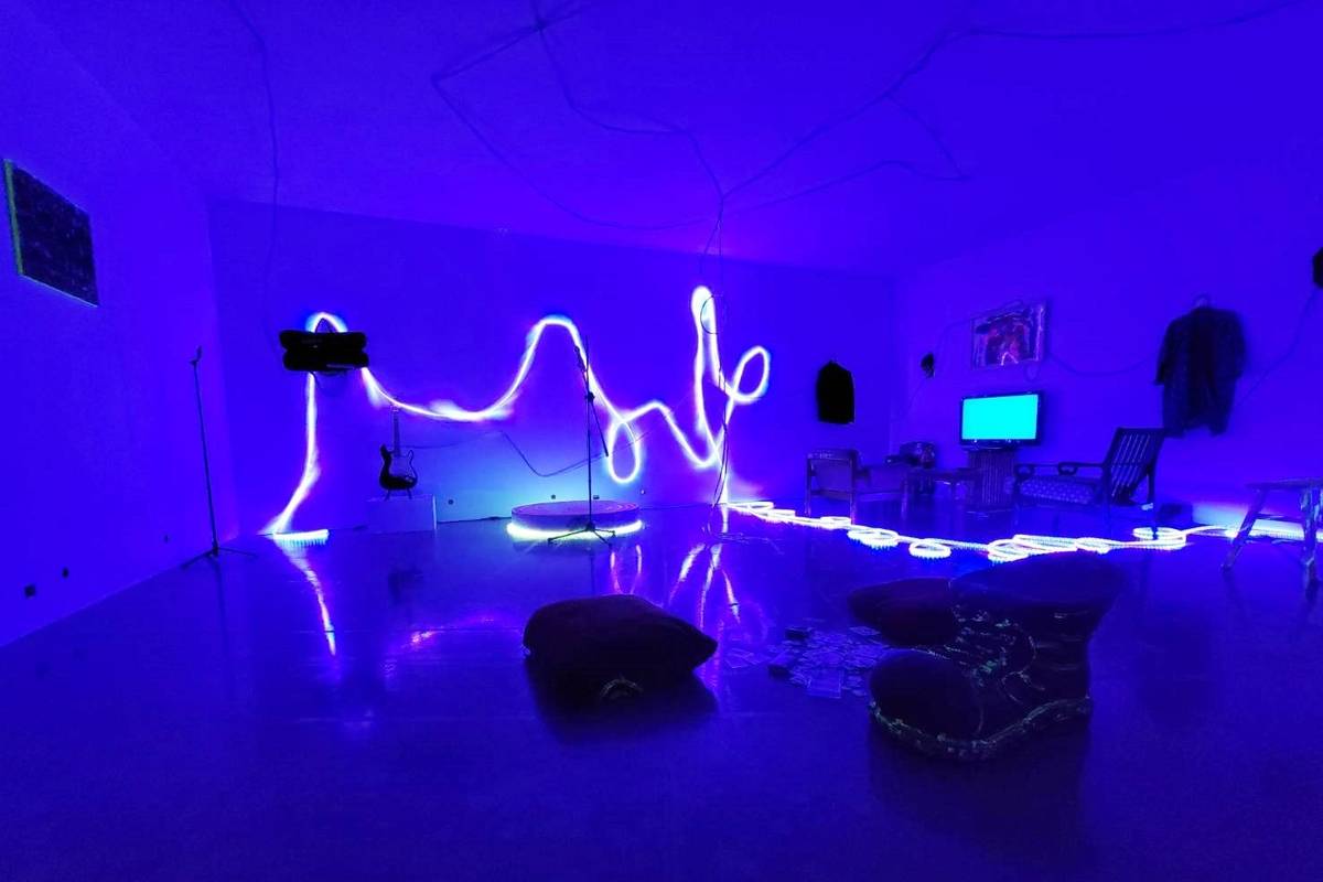 臺東美術館邀請5位來自不同領域的藝術家，聯手創作「模樣邊緣－音樂視覺場」。