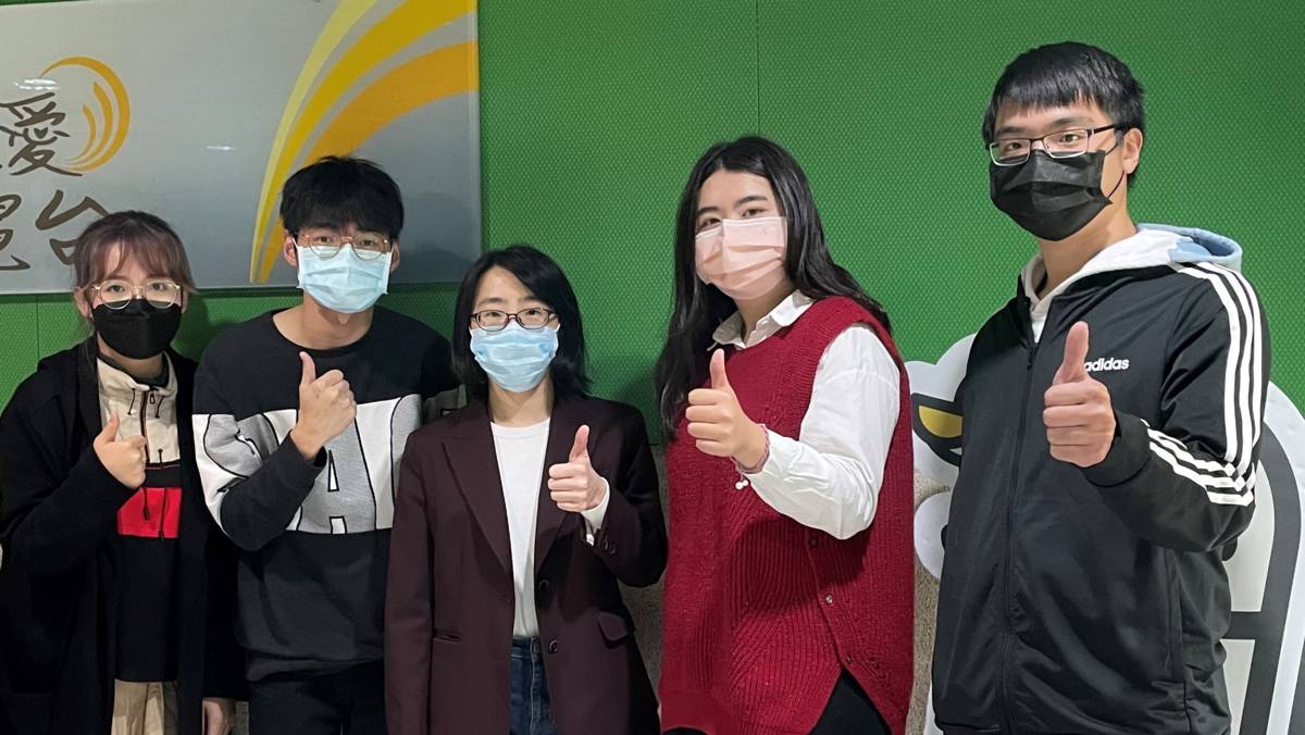 大葉大學師生合影