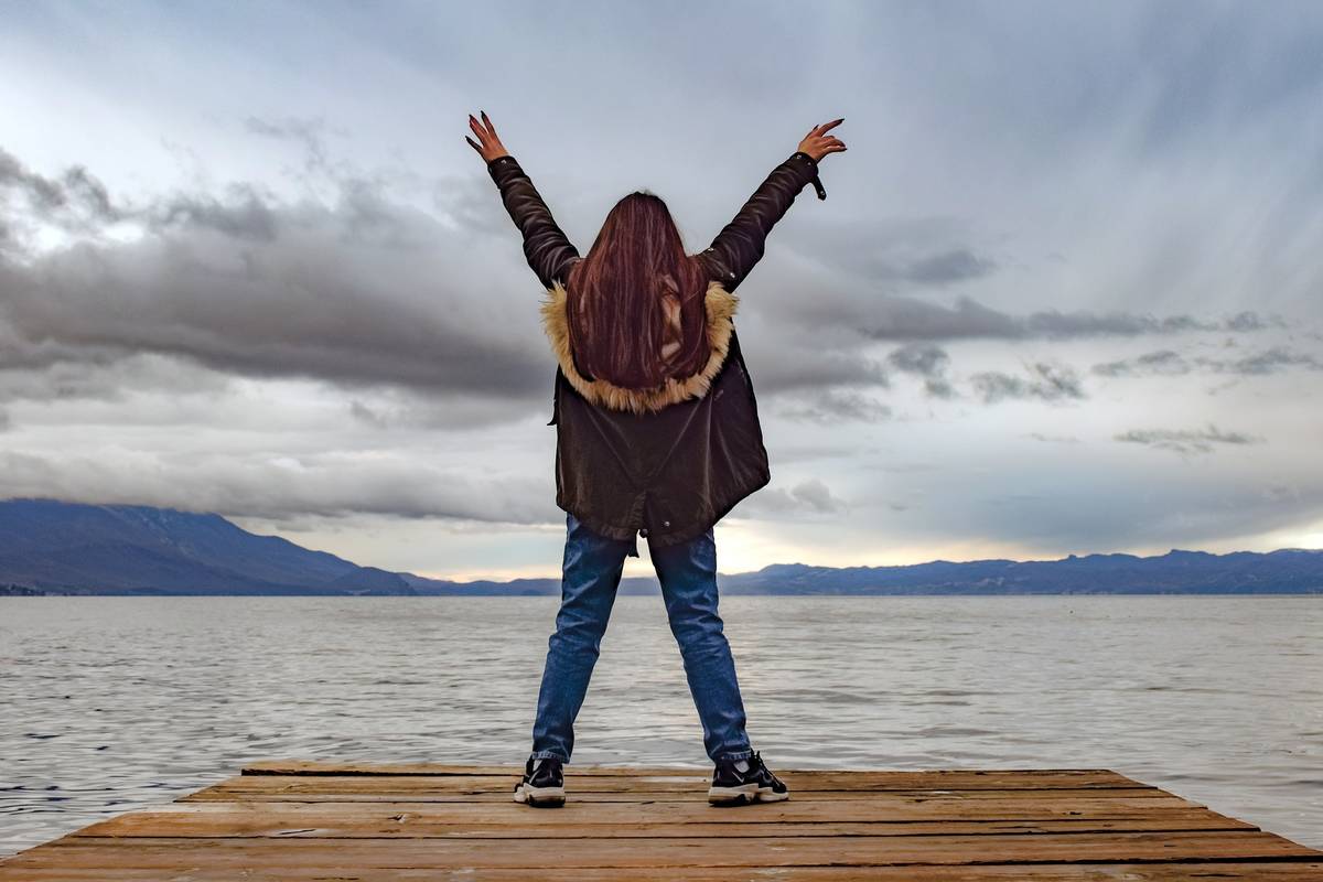 The art of living is to know when to hold fast and when to let go.