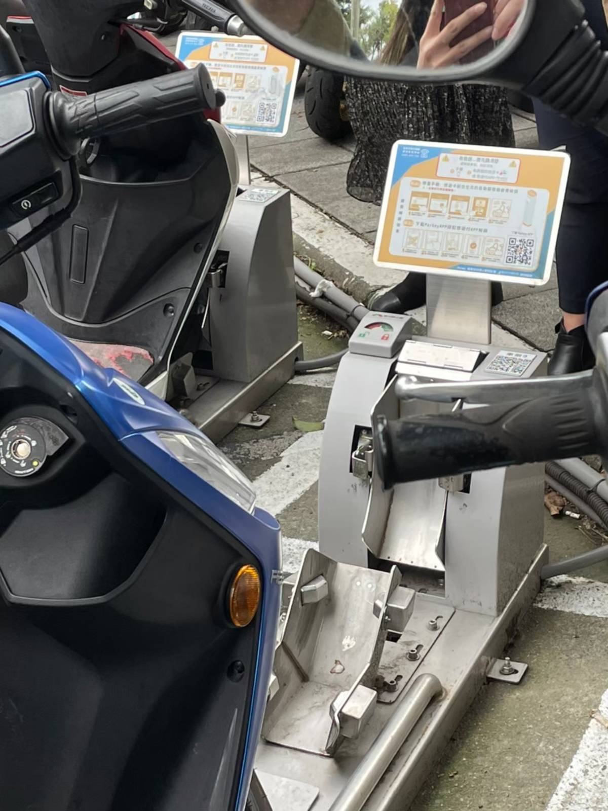 臺北市立大學公共事務學系碩士班同學以Parkey 智慧機車架為主題進行研究