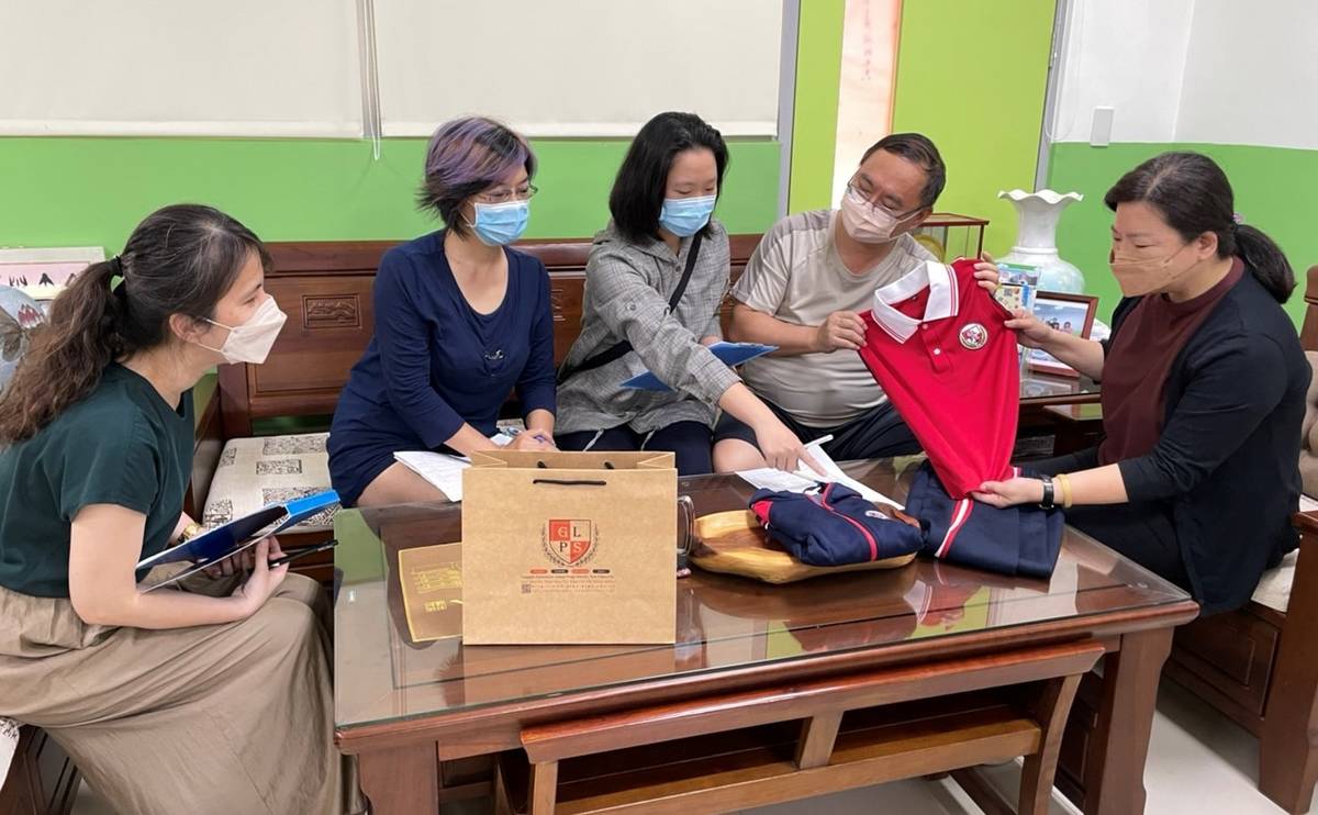 更寮國小師長寄送疫情期間學生所需物資