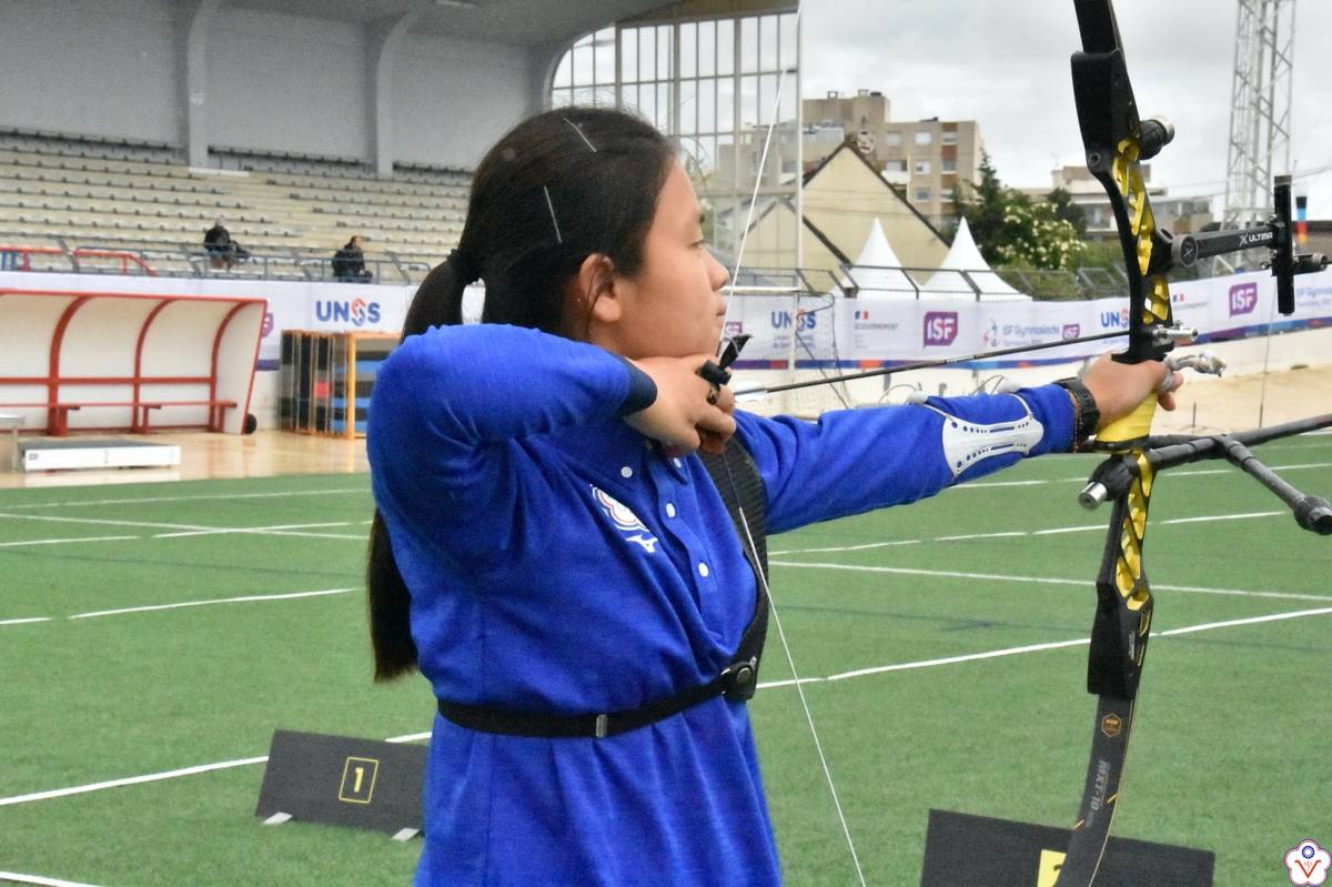 射箭女子選手李彩綺囊括個人、團體及混雙3金。(中華民國高級中等學校體育總會提供)