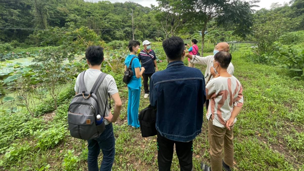 3.創生團隊擾動地方，實地了解社區特色及產業(圖為頭份賴唐鴉家庭美術館)