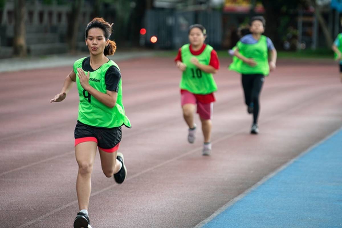 2023年夏季世界特殊奧運選拔賽，關山工商學生張欣怡在女子800公尺項目奪金，取得柏林特奧國手資格。(關山工商提供)