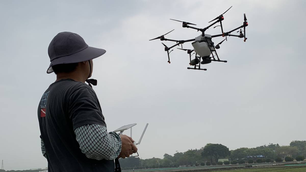 無人機在田間的應用已經越來越廣泛(圖片來源：吳以健提供)