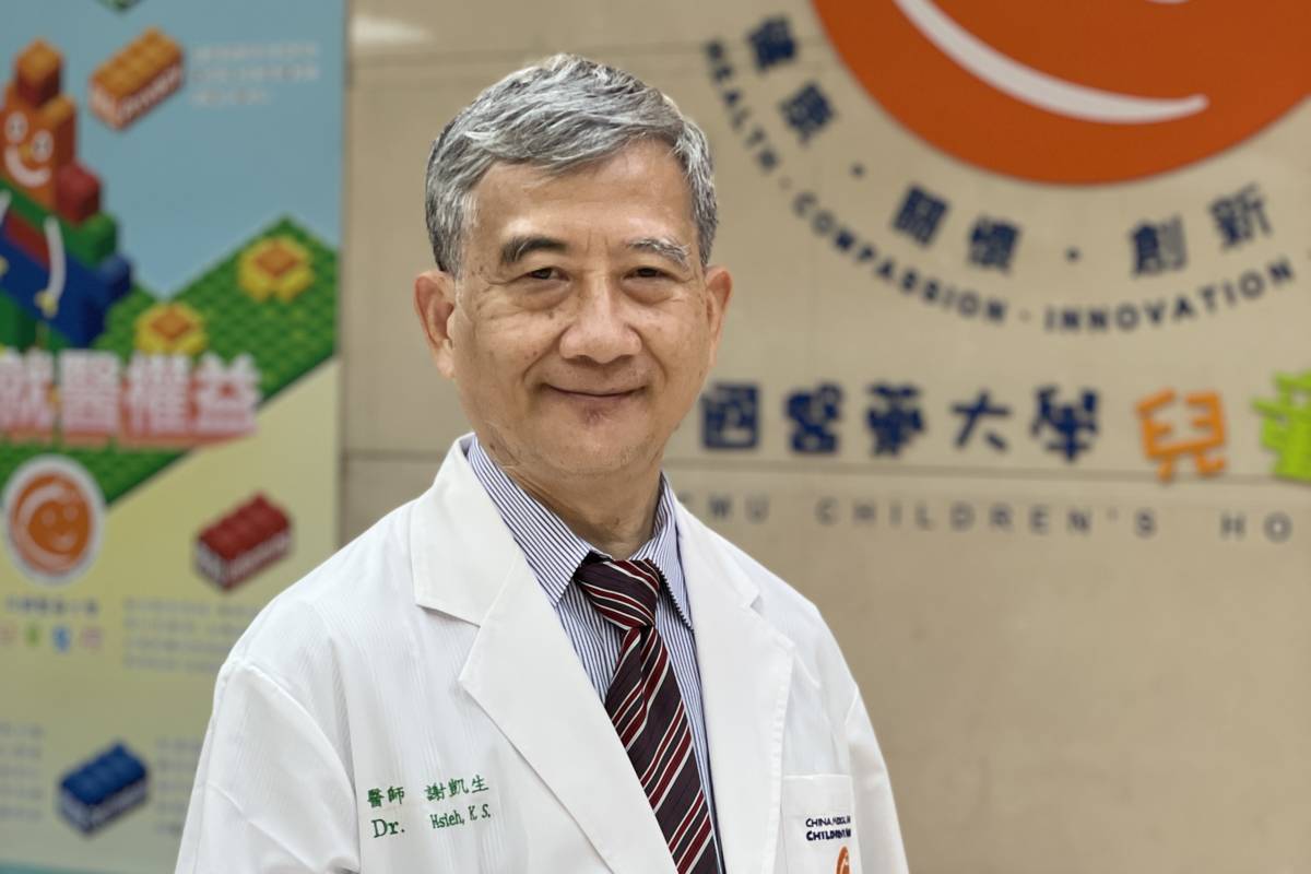 謝凱生教授為中醫大兒童醫院結構先天性心臟病暨超音中心副院長