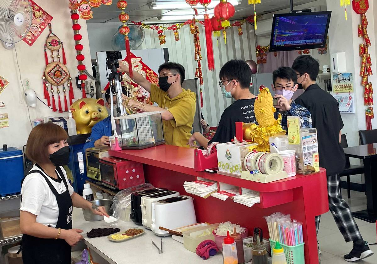 北大高中聚焦於新住民女性職場現況探討  訪談工作與生活的酸甜苦辣