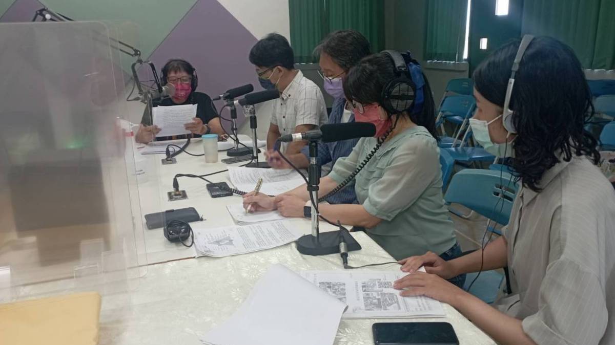 1110729-2呂郁靜校長訪問~安南區土城國小張世昌校長、安南區土城國小學務主任林慧清、安南區土城國小教務主任王郁菁、安南區土城國小邱語柔老師.jpg