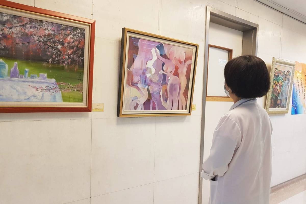 臺東馬偕鯉魚山藝廊8月起推出新展覽，展名為「大自然女藝仲夏登場」。