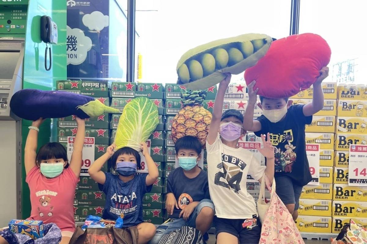 培養健康飲食觀念 臺東偏鄉課輔班學童賣場購物趣