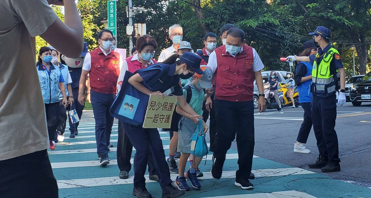 開學日新北教育局總動員 宣導落實3級防護健康5原則