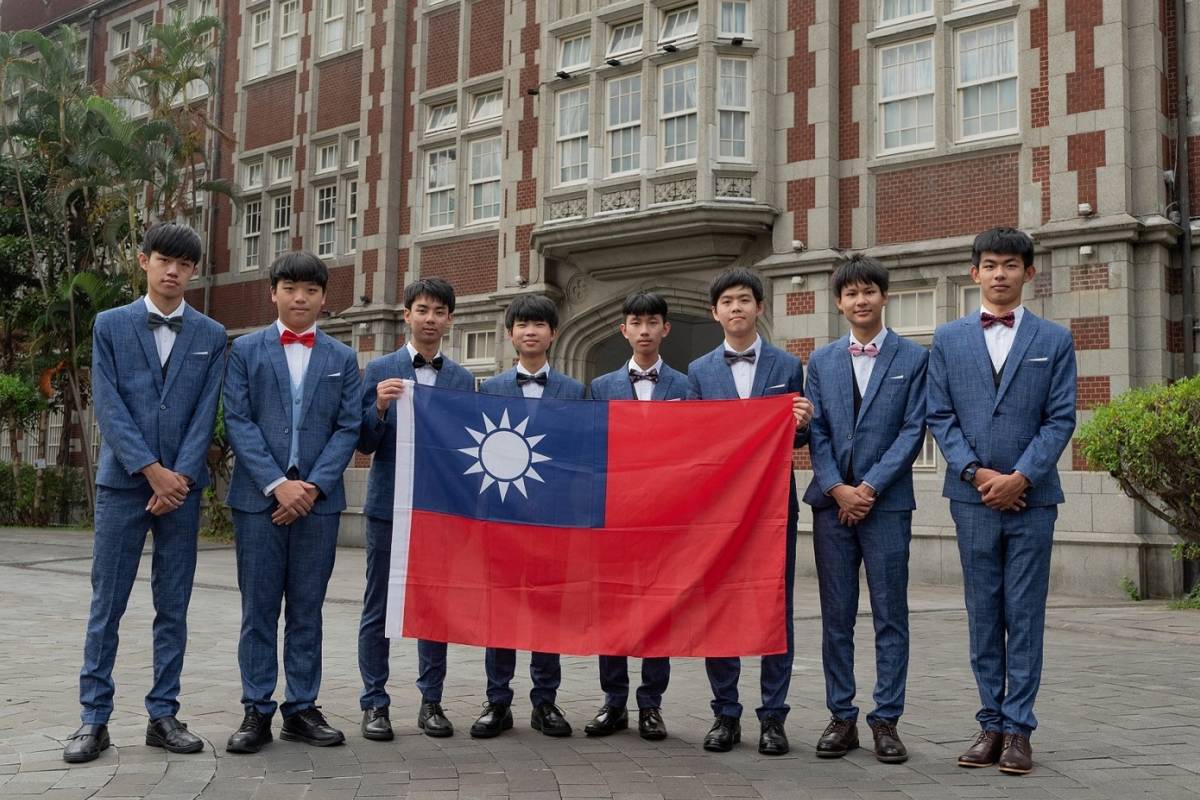 (左起)蘇軒漢、王政凱、蕭皓澤、涂宇軒、王德名、林子翔、王道一、謝承安