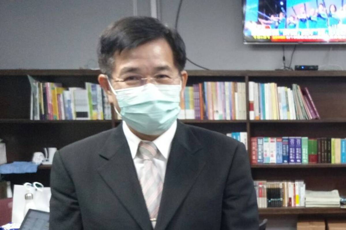 教育部部長潘文忠接受媒體聯訪