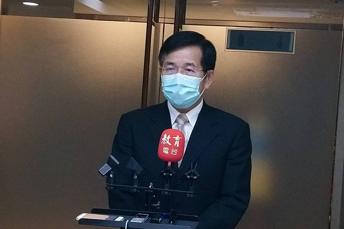 教育部部長潘文忠接受媒體聯訪