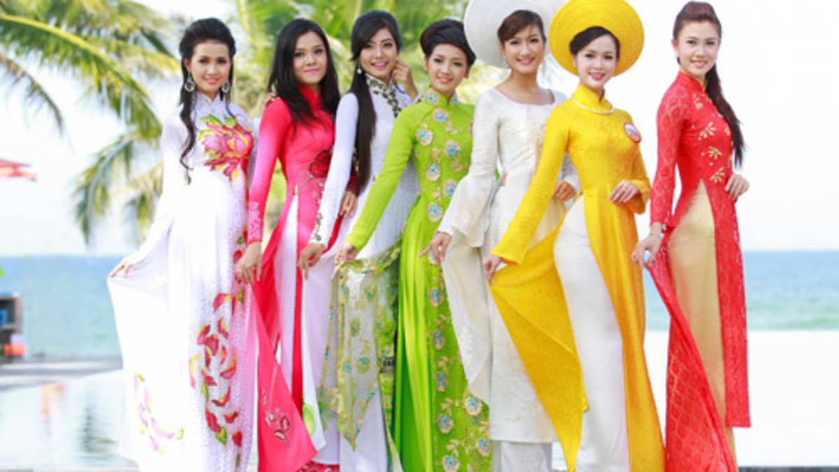 越南國服——奧黛(áo dài)
圖片來源：baochinhphu.vn 越南政府電子報