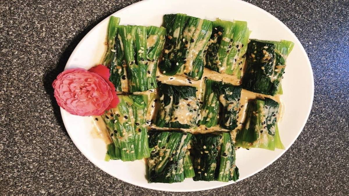 蔬菜搭上清爽胡麻醬