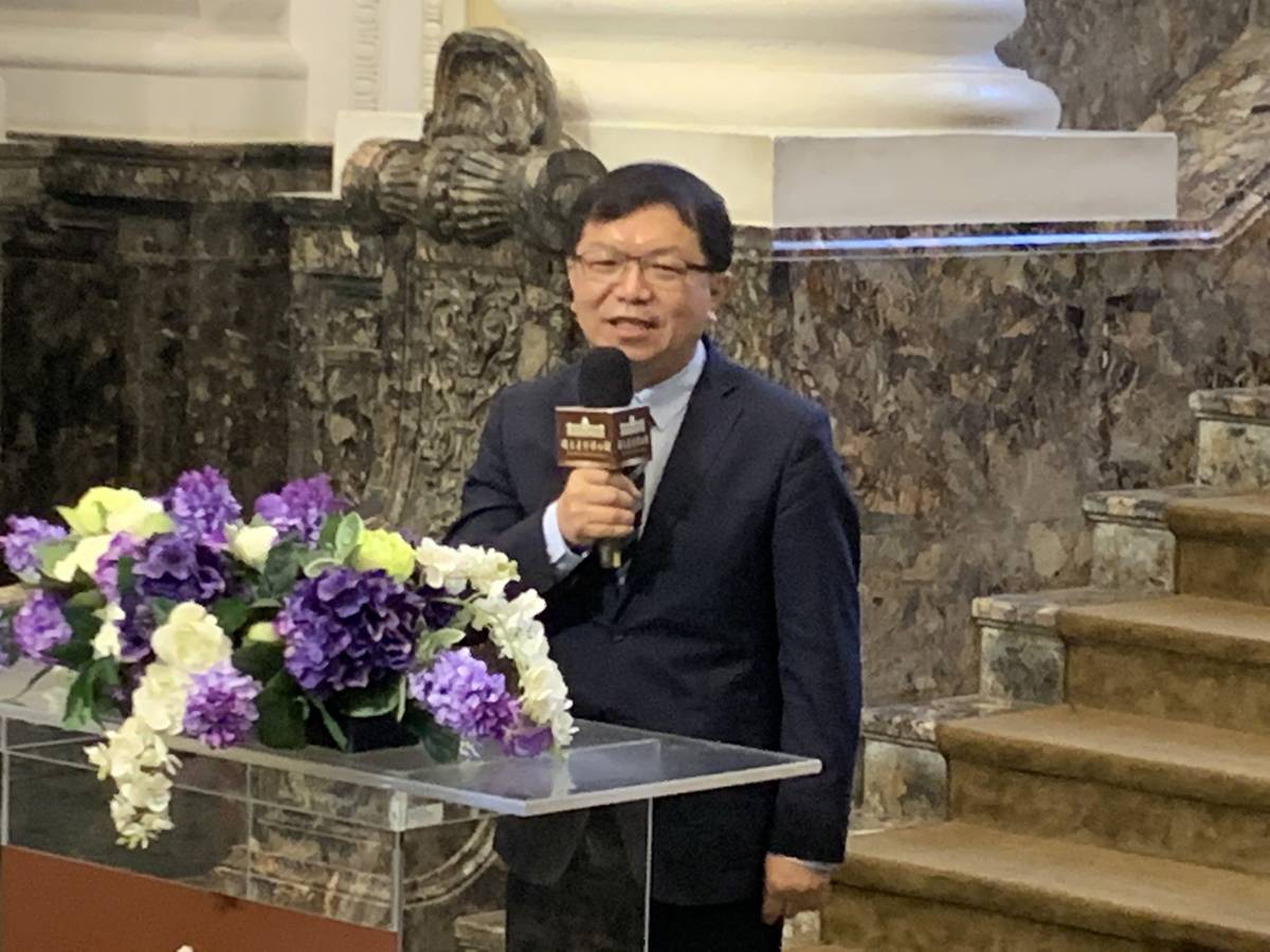 文化部常務次長李連權致詞