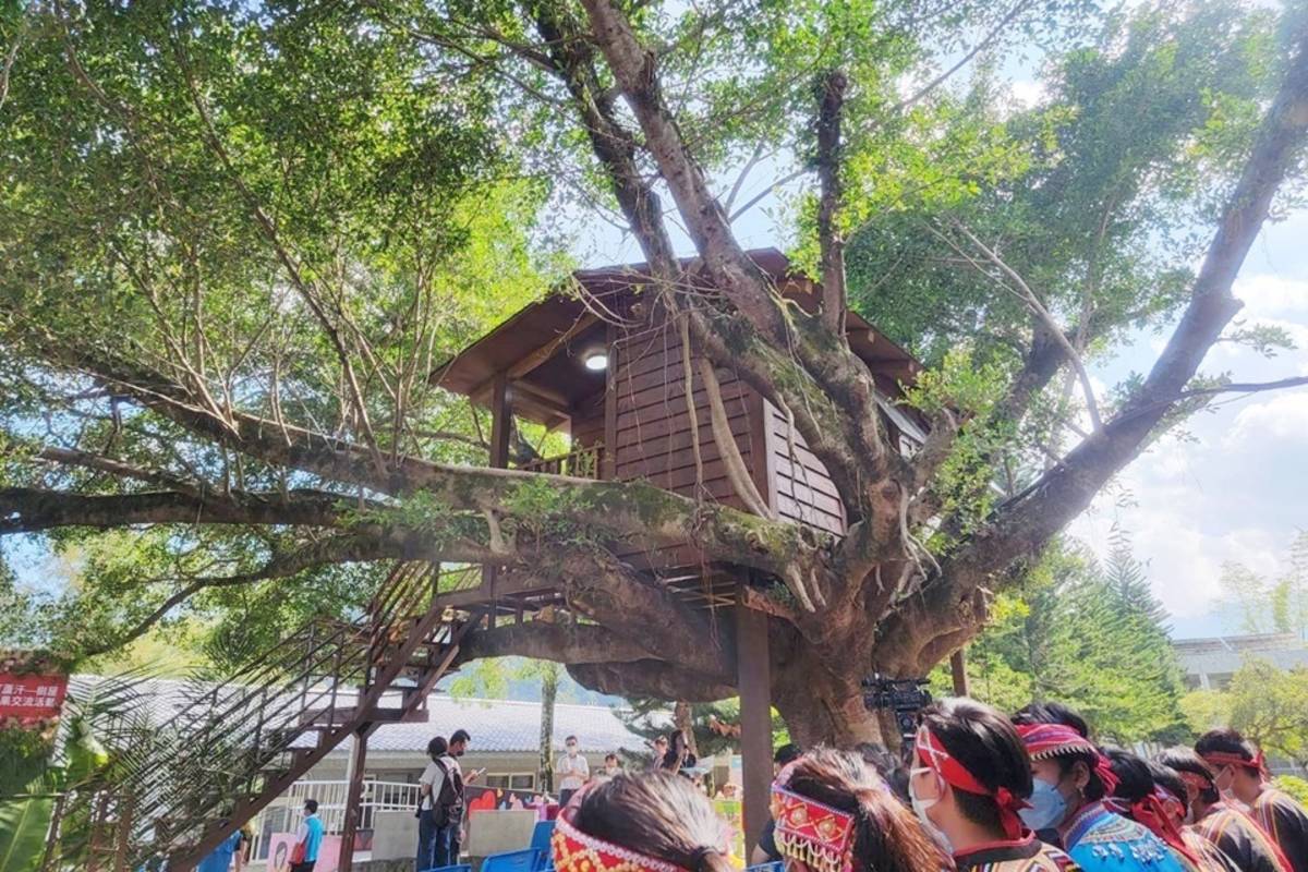 臺東縣延平鄉桃源國中開辦創業社團，打造全縣第一座校園樹屋民宿。