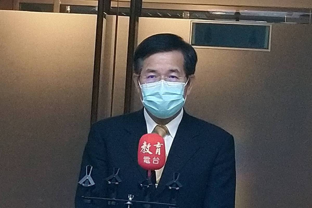 教育部部長潘文忠接受媒體聯訪