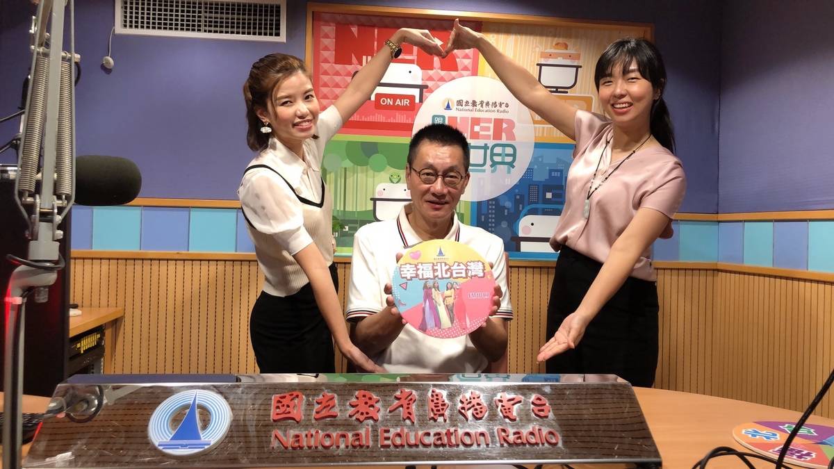 秋香，許先生，小英