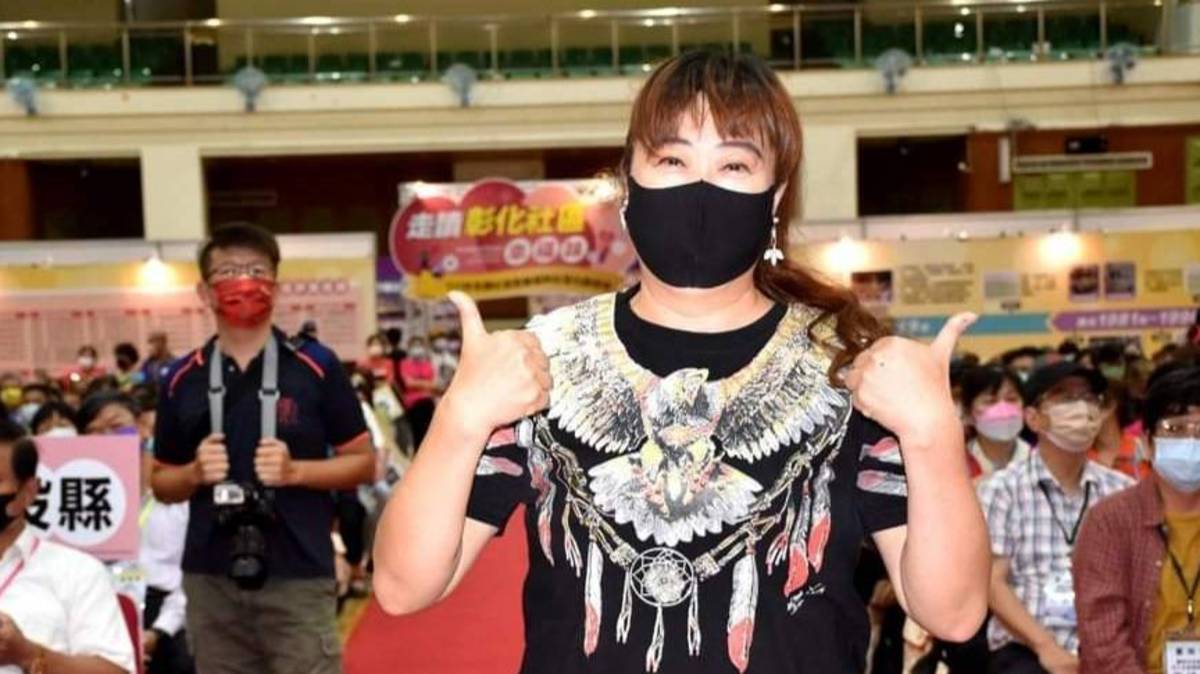 柯美利老師擔任太鼓表演總指揮