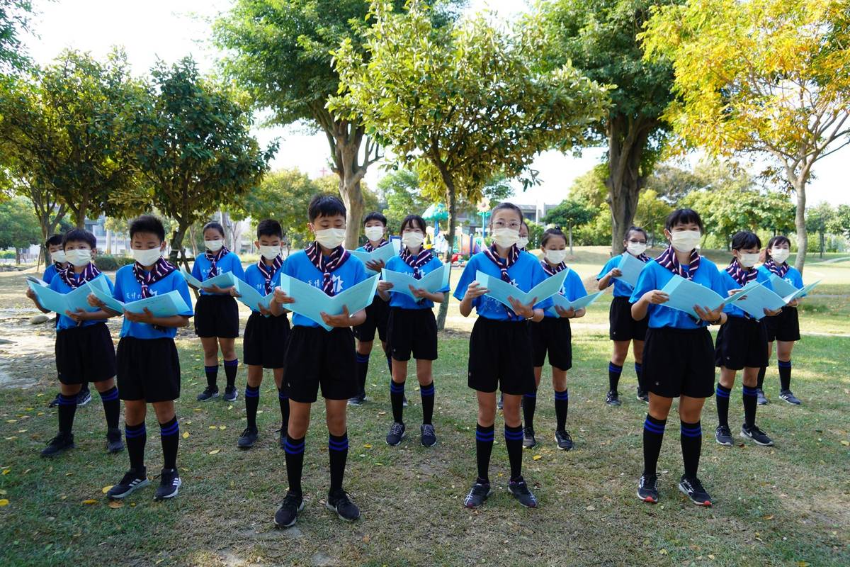 民生國小學生認真練習中(圖片來源:民生國小)