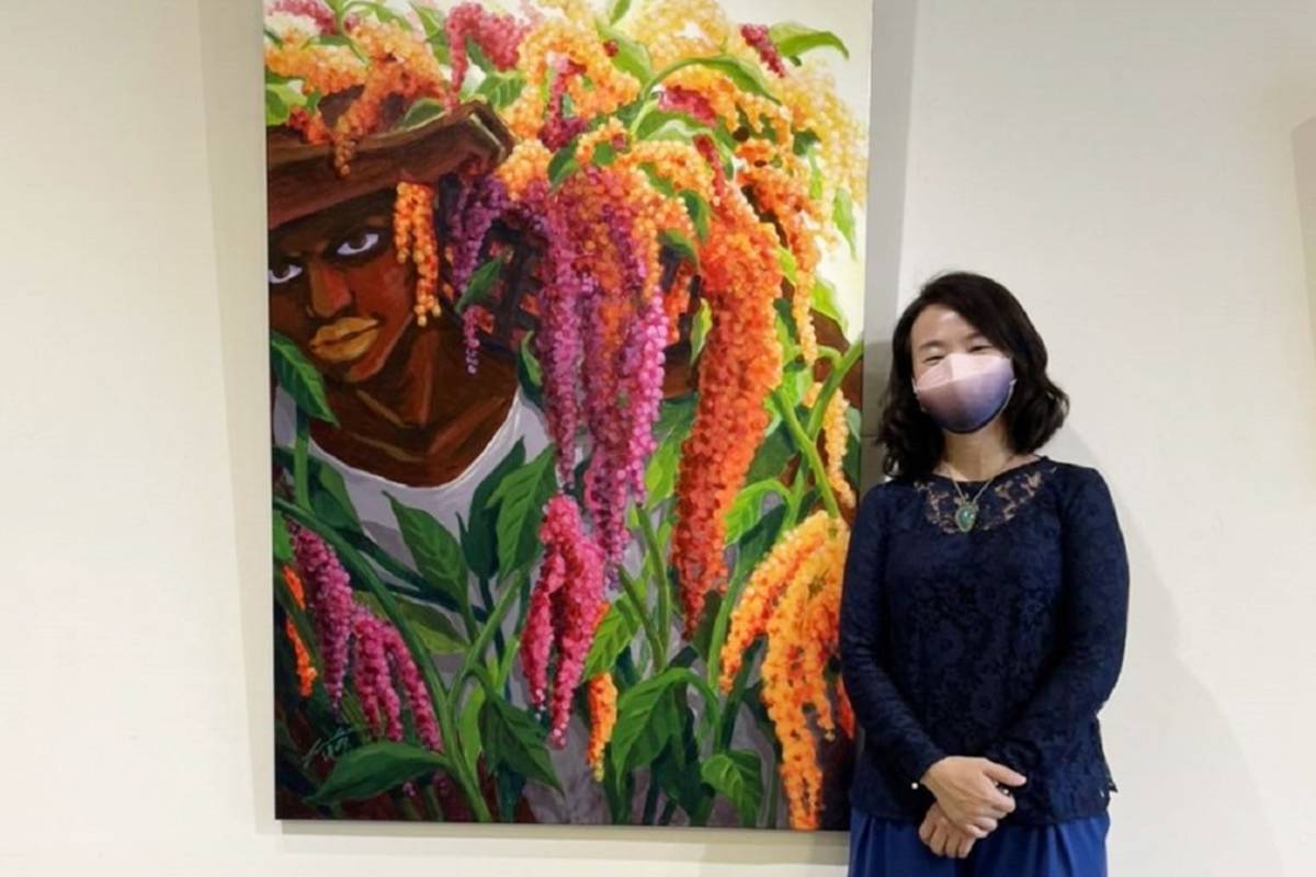 國立臺東生活美學館主展覽室現正展出「看見．物色」2022孫傳莉創作展。