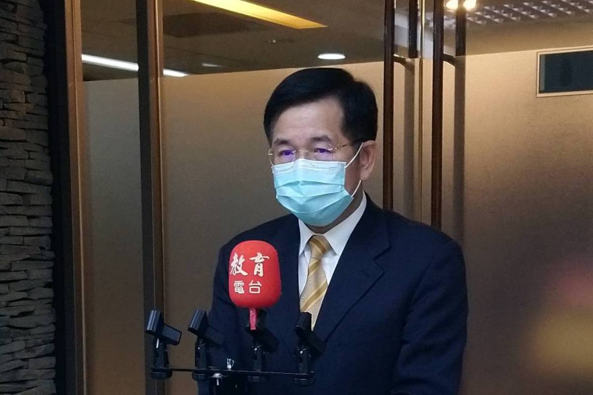 教育部部長潘文忠接受媒體聯訪