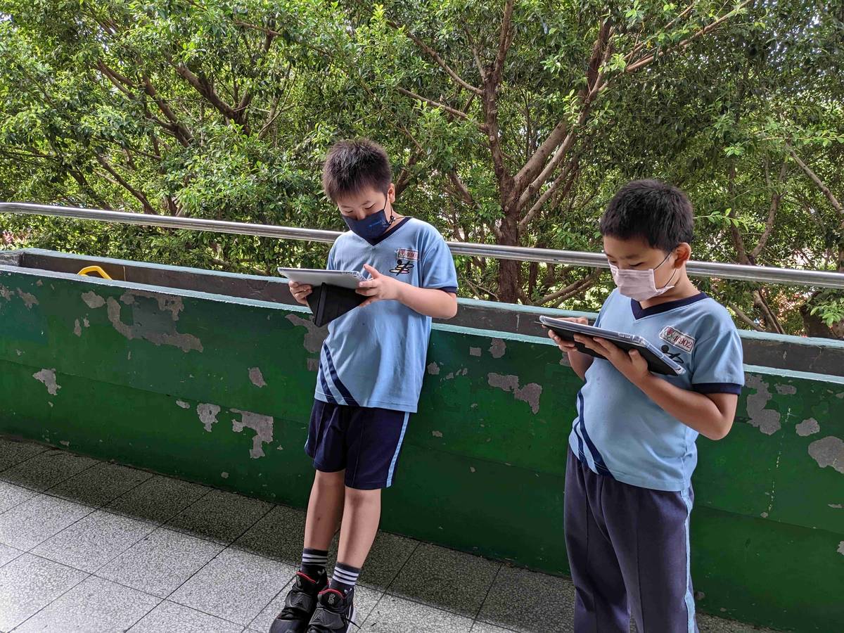 大豐國小高年級學生晨間閱讀電子書