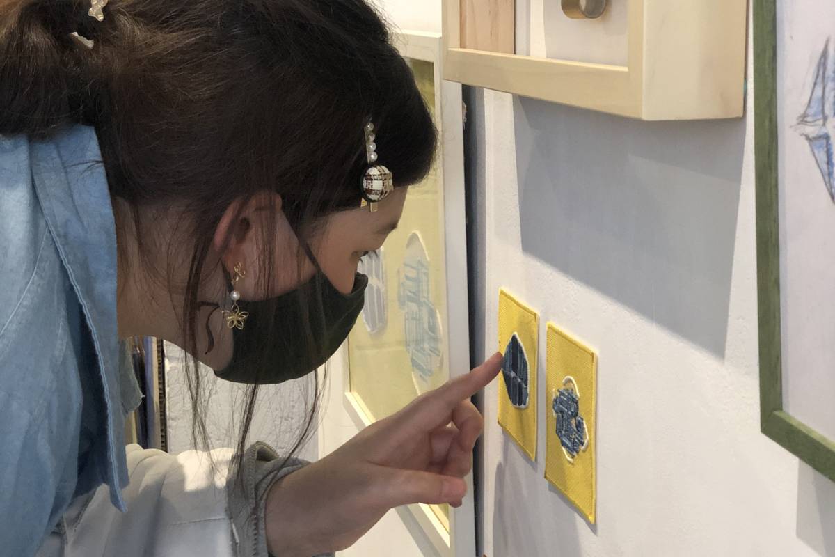 「視非棲息地」讓觀眾可觸摸作品，感受線條與色塊
