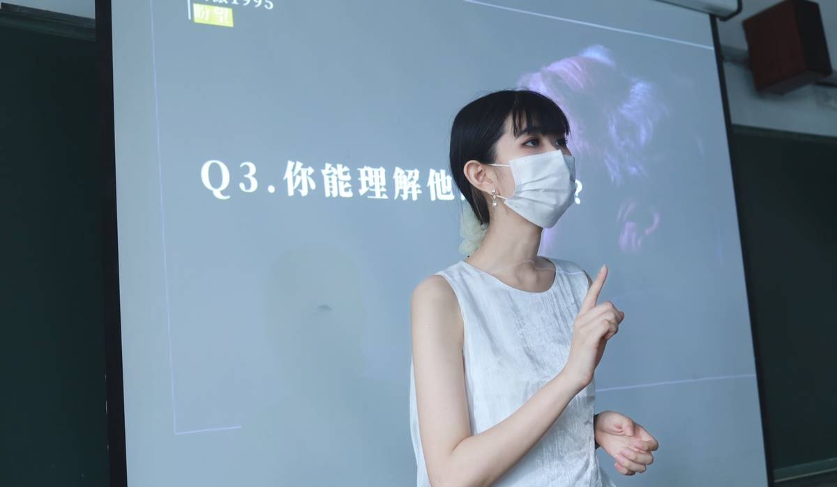金甌女中張婷婷老師以「撞出自信色彩，撞色青年電影節」榮獲個人技高組優選獎.
