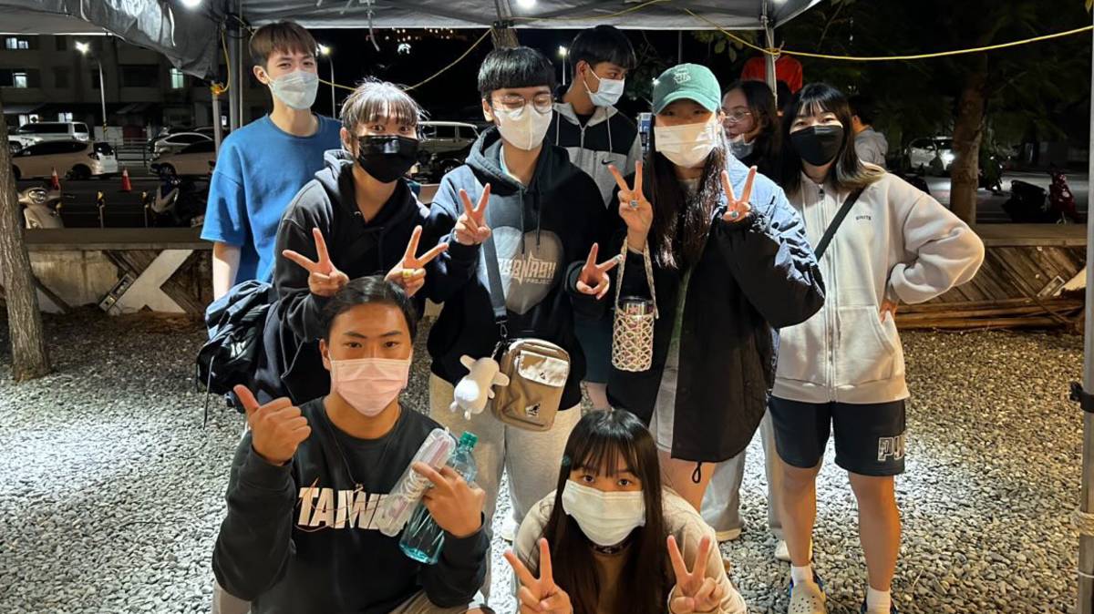 微光之隅 夥伴們一起參與市集活動