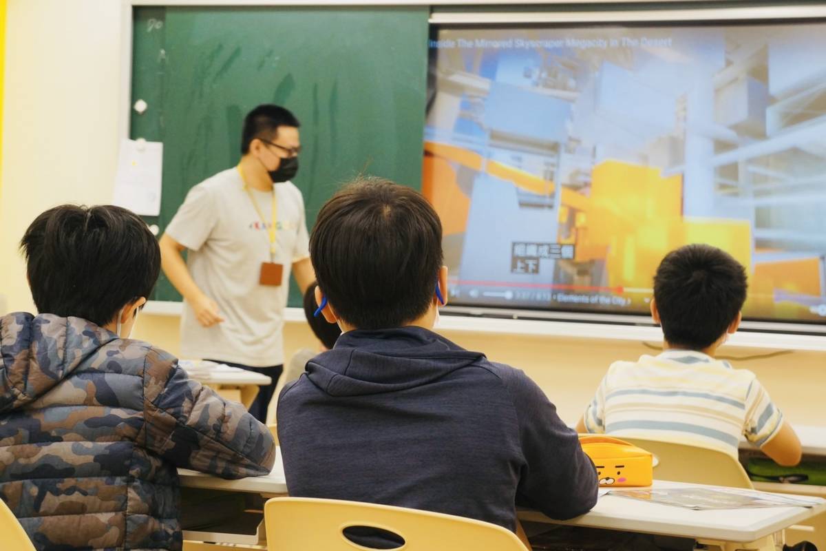 育達雙語國中部英文課結合地球永續議題，以沙烏地阿拉伯「未來之城The Line」為題進行探究